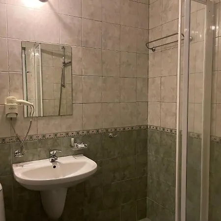 Hotel Victoria 2*